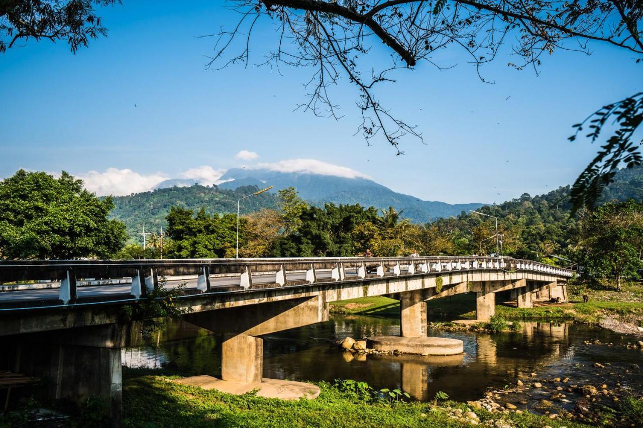 Pura Nakhon Hotel Nakhon Si Thammarat Dış mekan fotoğraf