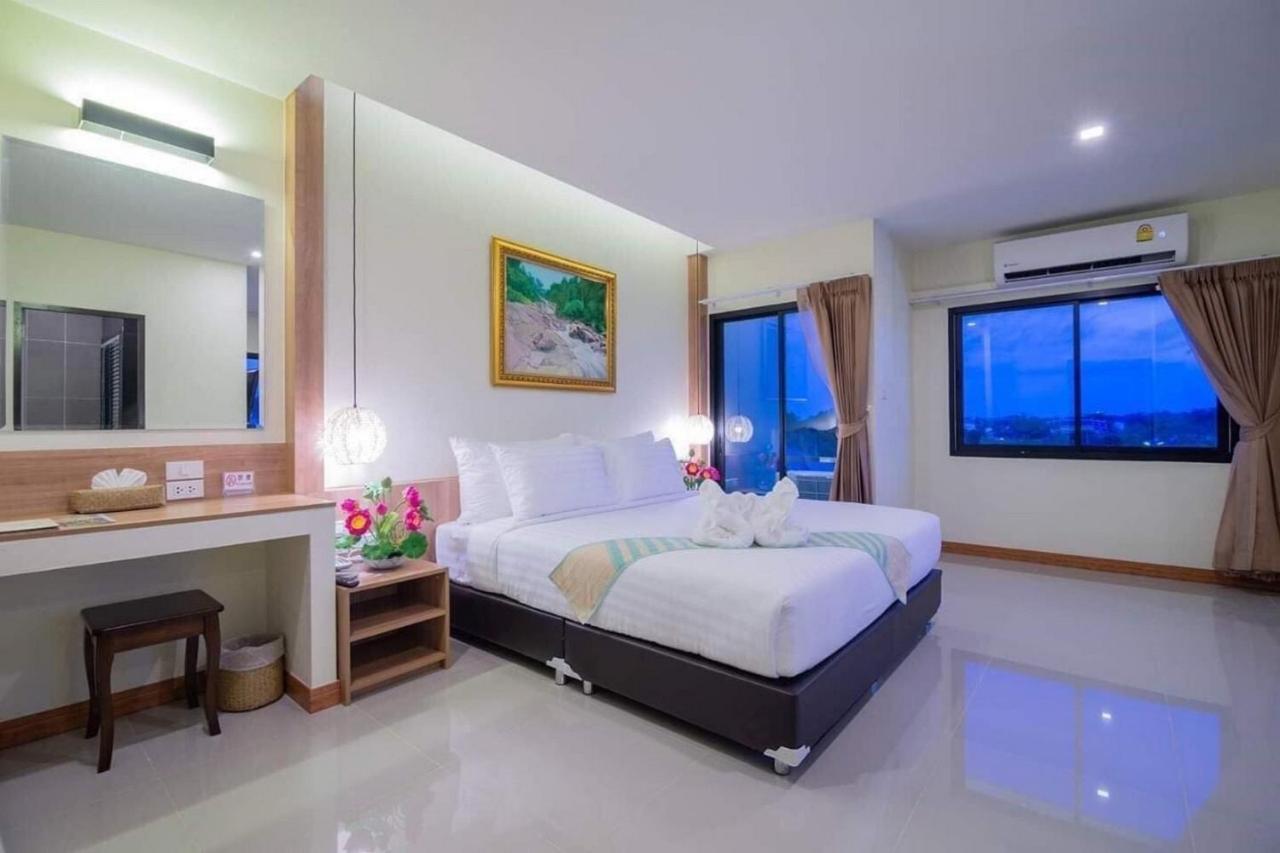 Pura Nakhon Hotel Nakhon Si Thammarat Dış mekan fotoğraf