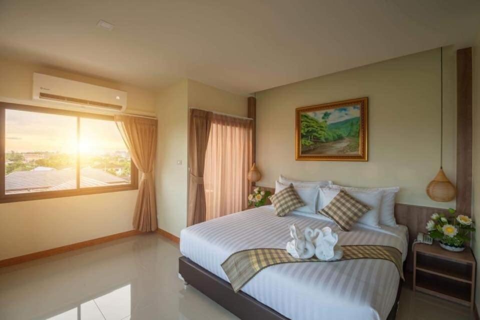 Pura Nakhon Hotel Nakhon Si Thammarat Dış mekan fotoğraf