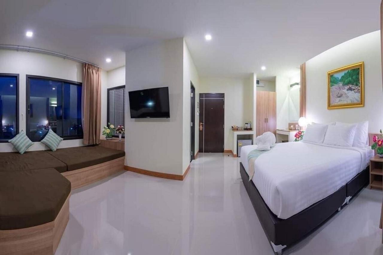 Pura Nakhon Hotel Nakhon Si Thammarat Dış mekan fotoğraf