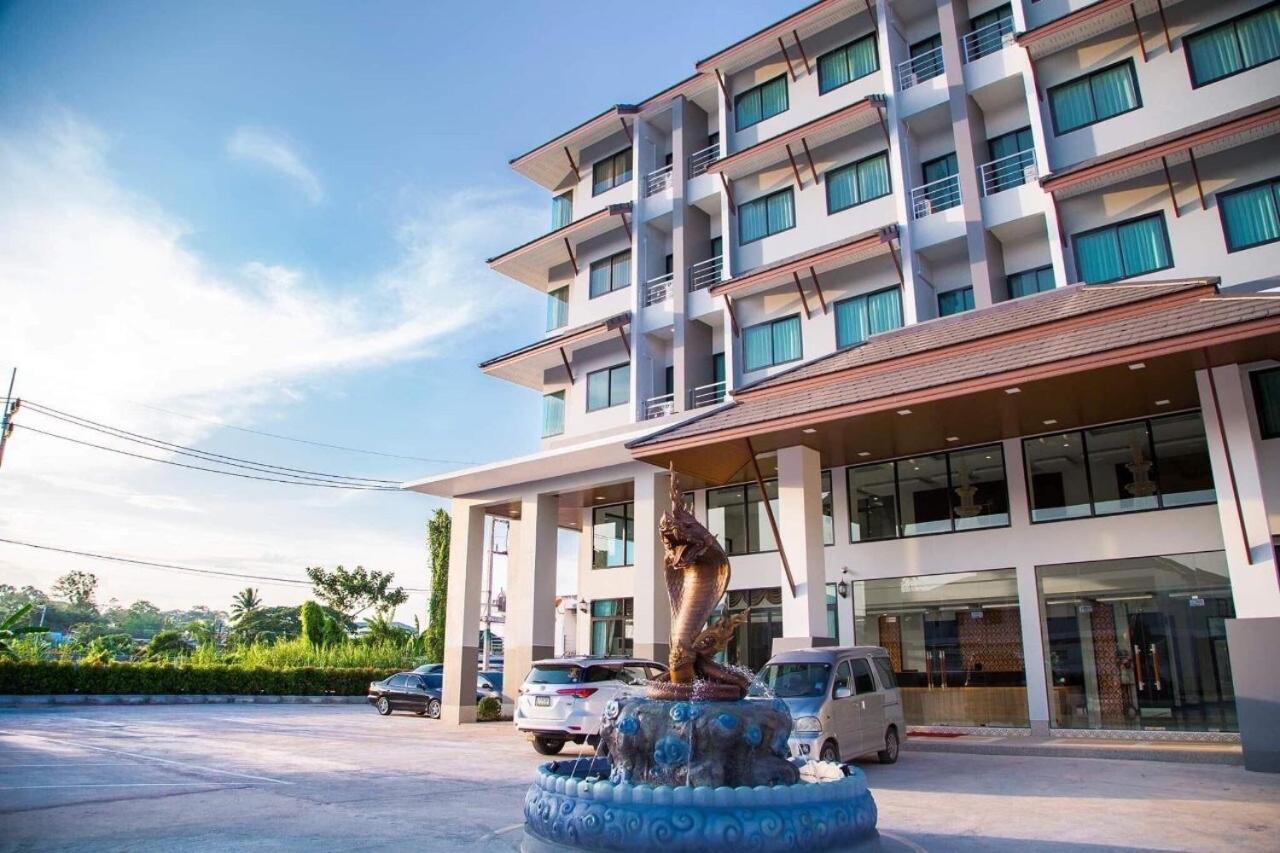 Pura Nakhon Hotel Nakhon Si Thammarat Dış mekan fotoğraf