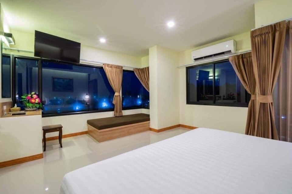 Pura Nakhon Hotel Nakhon Si Thammarat Dış mekan fotoğraf